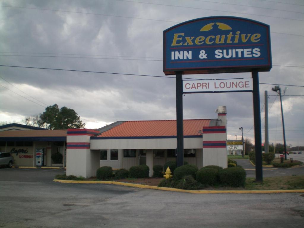 Executive Inn & Suites - ออกัสตา ภายนอก รูปภาพ